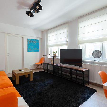 City Center-Cozy One Bedroom Apartment بوخارست المظهر الخارجي الصورة